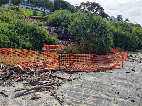 Main Beach closed.jpg